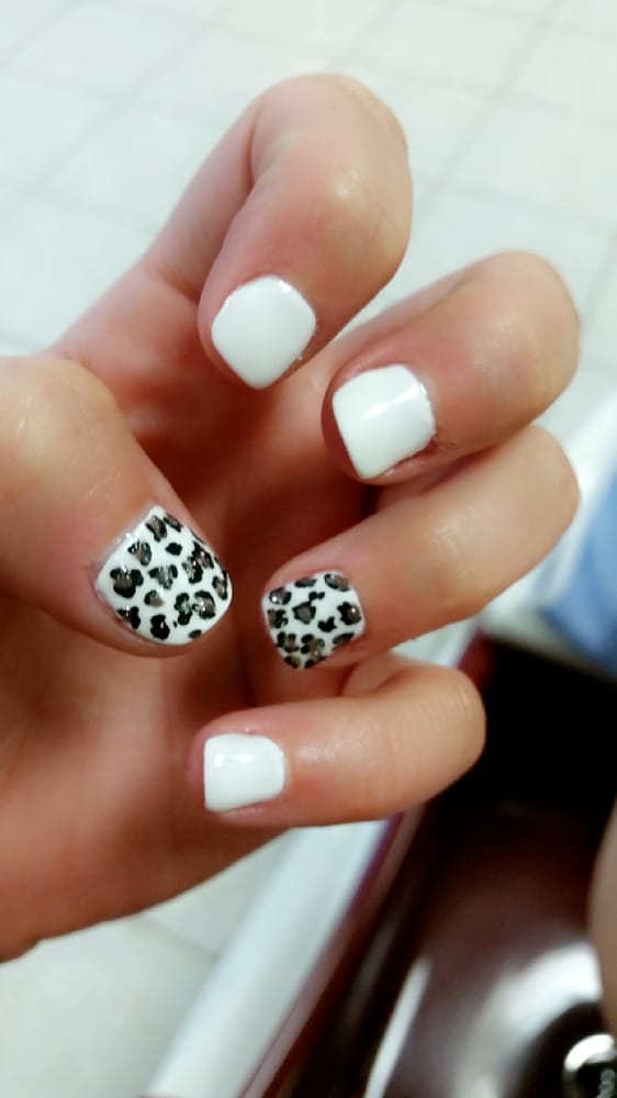 TONY NAILS 14 Photos & 12 Reviews 2554 Hubbell Ave, Des Moines, Iowa Nail Salons Phone