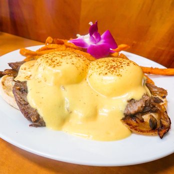 Guieb Cafe - Braised Short Rib Eggs Benedict - New American Near Me - Honolulu, Hawaii Guieb Cafe - Braised Short Rib Eggs Benedict - New American Near Me - Honolulu, Hawaii