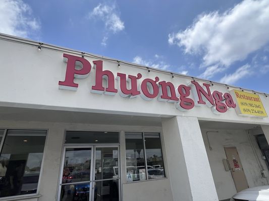 Banh Cuon Phuong Nga by null