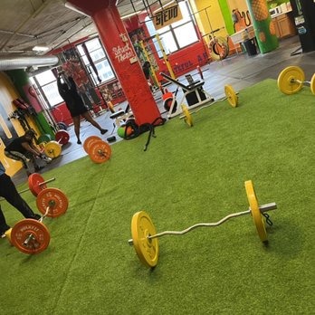 Stevo Gym & Juze - Gyms Near Me - Chicago, Illinois Stevo Gym & Juze - Gyms Near Me - Chicago, Illinois