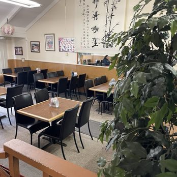Ami Japanese Restaurant - Inside the large dining area - Japanese Near Me - Roseburg, Oregon Ami Japanese Restaurant - Inside the large dining area - Japanese Near Me - Roseburg, Oregon