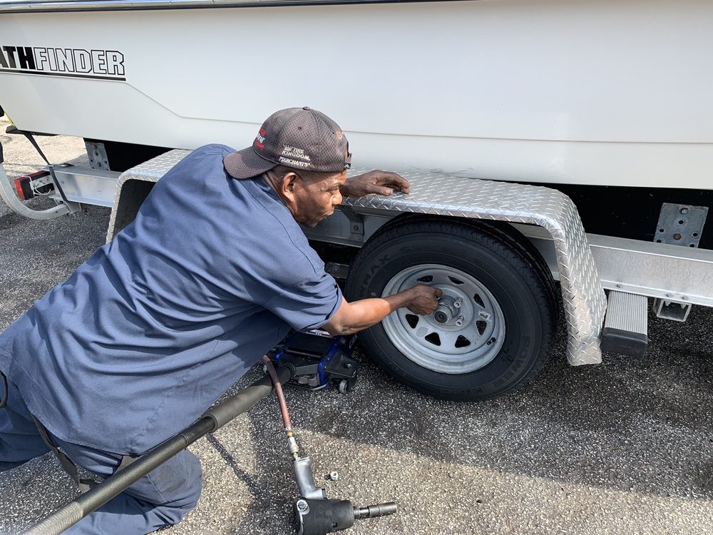 TIRE KINGDOM 18 Photos & 47 Reviews 13760 W State Road 84, Davie