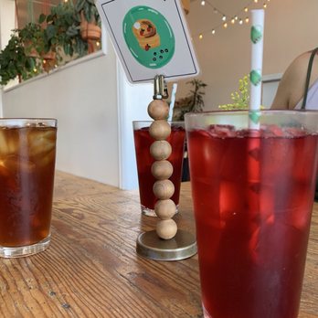 Kitchen Mouse Cafe - Black iced tea and hibiscus ginger iced tea - Vegan Near Me - Los Angeles, California Kitchen Mouse Cafe - Black iced tea and hibiscus ginger iced tea - Vegan Near Me - Los Angeles, California