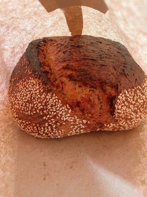 Winnie Superette by null