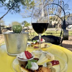 Winehouse  - Elevated bar bites