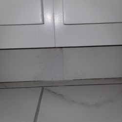 Ruhl Construction - The kickboard didn't meet. This is thier final solution.