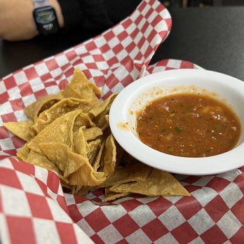 Maria's Pupuseria Restaurante - Free chips and salsa when you dine in! - Salvadoran Near Me - Arlington, Texas