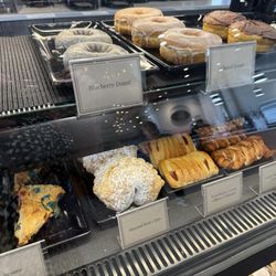 Balancing Goat Coffee - No prices in the pastry case, which is frustrating
