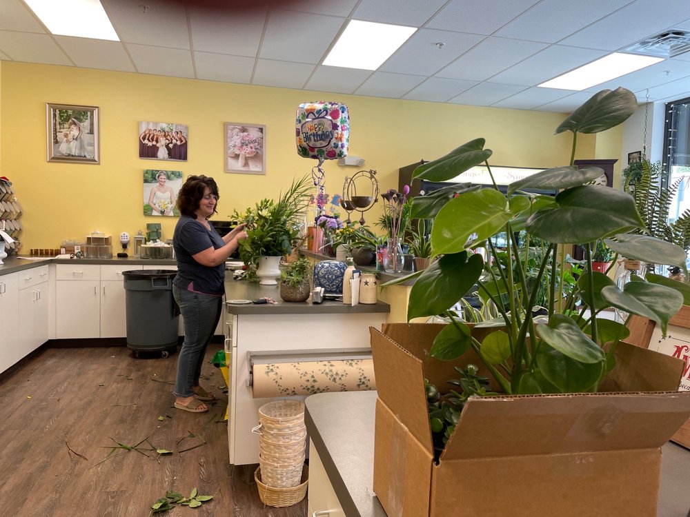 FLOWERS BY PESHA Updated September 2024 39 Photos & 21 Reviews