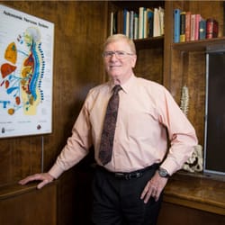Turner Chiropractic - Dr. James Turner is a fantastic Chiropractic Specialist. Call today for an appointment, (661) 327-7838.