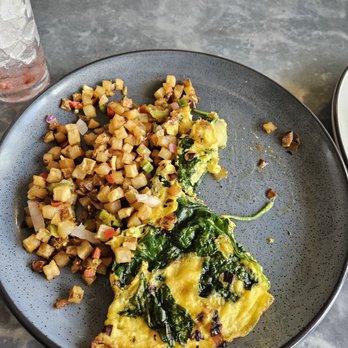 Dish Society - Omelet with diced potatoes - New American Near Me - Houston, Texas