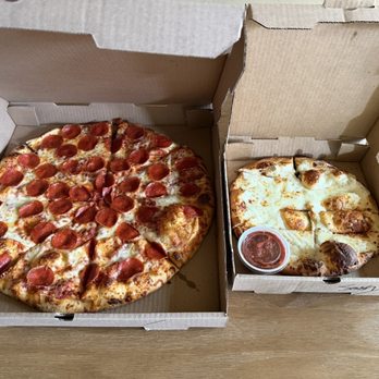 Last Chance Pizza - Pepperoni pizza and garlic bread with cheese. - Pizza Near Me - Dillon, Colorado Last Chance Pizza - Pepperoni pizza and garlic bread with cheese. - Pizza Near Me - Dillon, Colorado