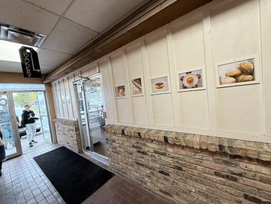 Krown Bakery & Eatery by null