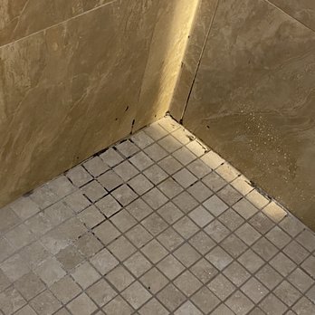Geronimo Creek Retreat - Mold/mildew in shower - Vacation Rentals Near Me - Seguin, Texas Geronimo Creek Retreat - Mold/mildew in shower - Vacation Rentals Near Me - Seguin, Texas