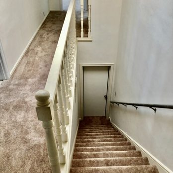 Fred Thayer Carpets - a staircase in a home - Carpeting Near Me - San Francisco, California