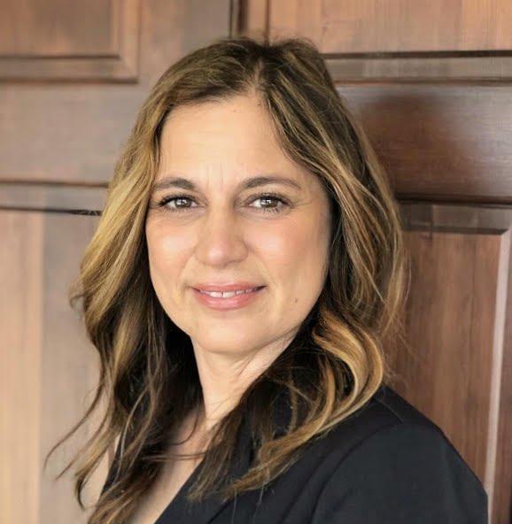 LISA MOORE BAIRD & WARNER THE KIM ALDEN TEAM Real Estate Agents