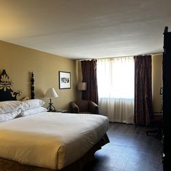Hotel Encanto de Las Cruces - Large room with king size bed