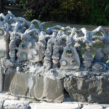 Key West Cemetery - Mirrors to deflect the evil eye - Funeral Services & Cemeteries Near Me - Key West, Florida Key West Cemetery - Mirrors to deflect the evil eye - Funeral Services & Cemeteries Near Me - Key West, Florida