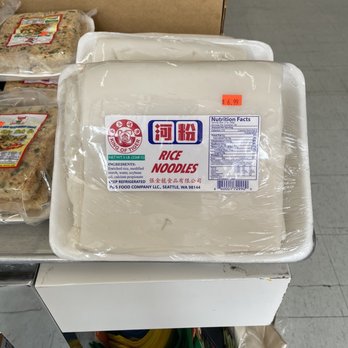 Lucky Supermarket - Fresh rice noodles. This is a big pack but they have a smaller one right pass cashier - International Grocery Near Me - Tacoma, Washington Lucky Supermarket - Fresh rice noodles. This is a big pack but they have a smaller one right pass cashier - International Grocery Near Me - Tacoma, Washington