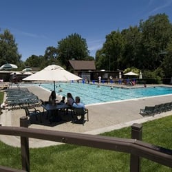 Ladera Oaks Swim & Tennis Club - Lower Pool