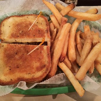 Tune Inn - Dive Bars Near Me - Washington, DC, District of Columbia