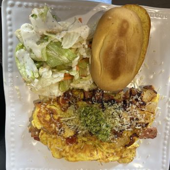 Kaffeina - Bacon, ham, and veggies omelette - Breakfast & Brunch Near Me - Toa Baja, Puerto Rico