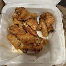 Buffalo garlic wings.