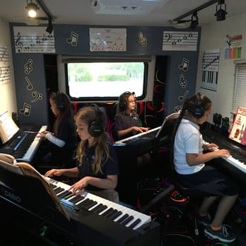 The Music Bus - Piano class on The Music bus - Musical Instruments & Teachers Near Me The Music Bus - Piano class on The Music bus - Musical Instruments & Teachers Near Me