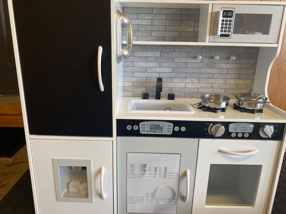 ABSOLUTE ASSEMBLY Updated May 2024 Huntsville, Alabama Furniture