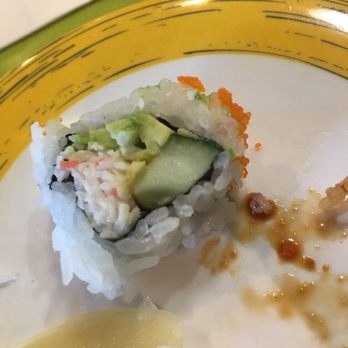 iSushi - Cali roll, 50% cucumber - Sushi Bars Near Me - Issaquah, Washington