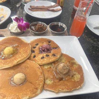 Tata's Cafe - Breakfast & Brunch Near Me - Hawthorne, California Tata's Cafe - Breakfast & Brunch Near Me - Hawthorne, California