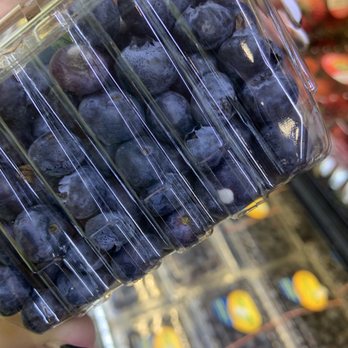 Berry Fresh Farm - blueberries in a plastic container - Grocery Near Me - Astoria, New York