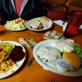 Club 4 Corners - Chicken fried steak buffet - American Near Me - Scranton, Kansas