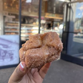 King Pin Donuts - Cinnamon Donut - Donuts Near Me - Berkeley, California