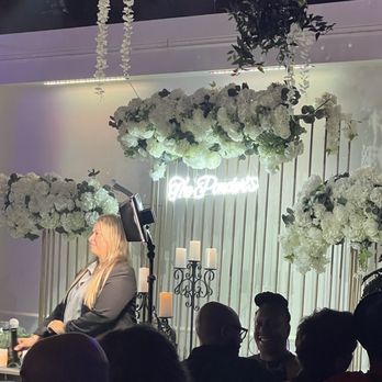 Arenlace Events - Sweetheart table - Wedding Planning Near Me