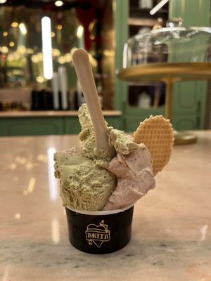 Anita La Mamma del Gelato by null