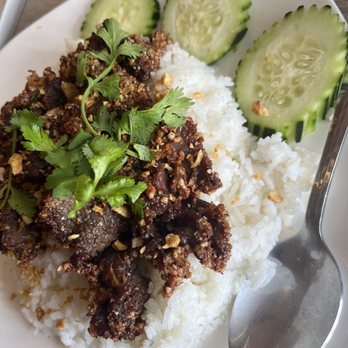 Cancoon Thai Restaurant - Garlic Pepper Over Rice - Thai Near Me - Bellflower, California Cancoon Thai Restaurant - Garlic Pepper Over Rice - Thai Near Me - Bellflower, California