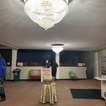 Senate Theater - Shining vibes in the lobby - Cinema Near Me - Detroit, Michigan Senate Theater - Shining vibes in the lobby - Cinema Near Me - Detroit, Michigan