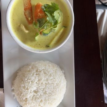 Thai Sapa - Chicken green curry with rice - Thai Near Me - Springdale, Utah Thai Sapa - Chicken green curry with rice - Thai Near Me - Springdale, Utah