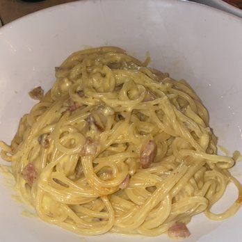 Cacio e Pepe - Spaghetti Carbonara - Italian Near Me - North Miami Beach, Florida