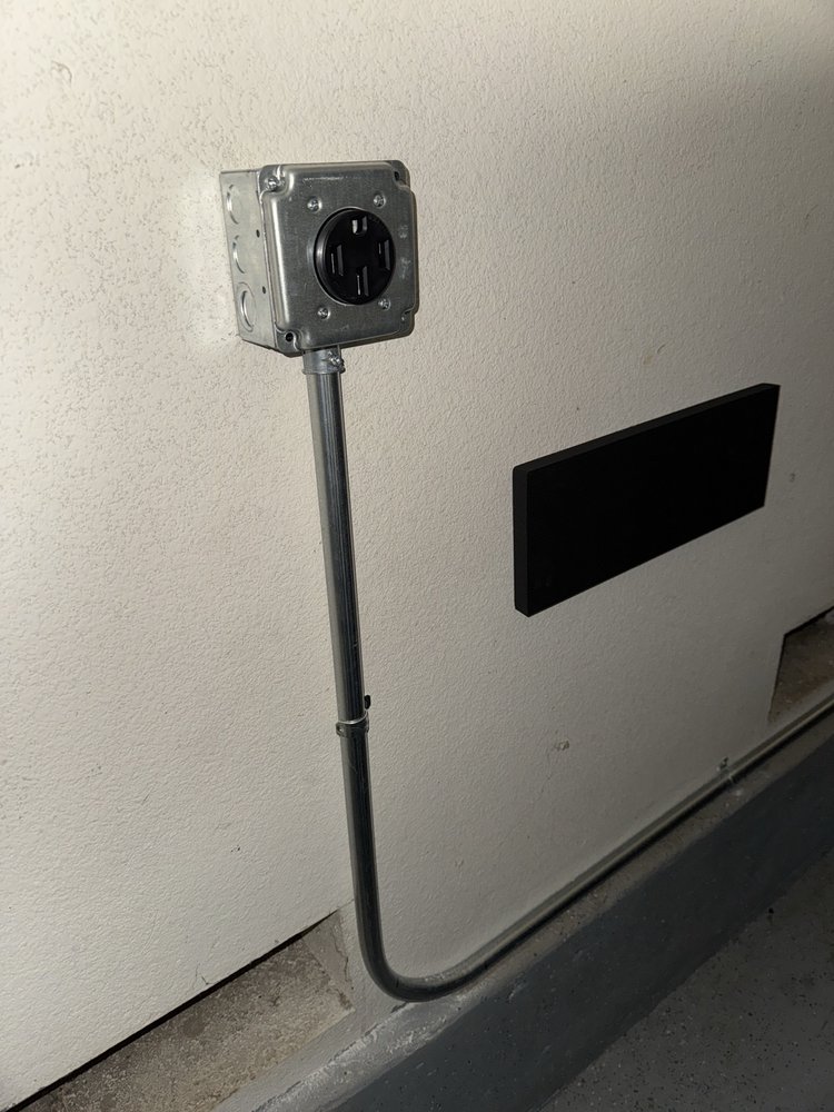 Slide of RRZ Lighting & Electric