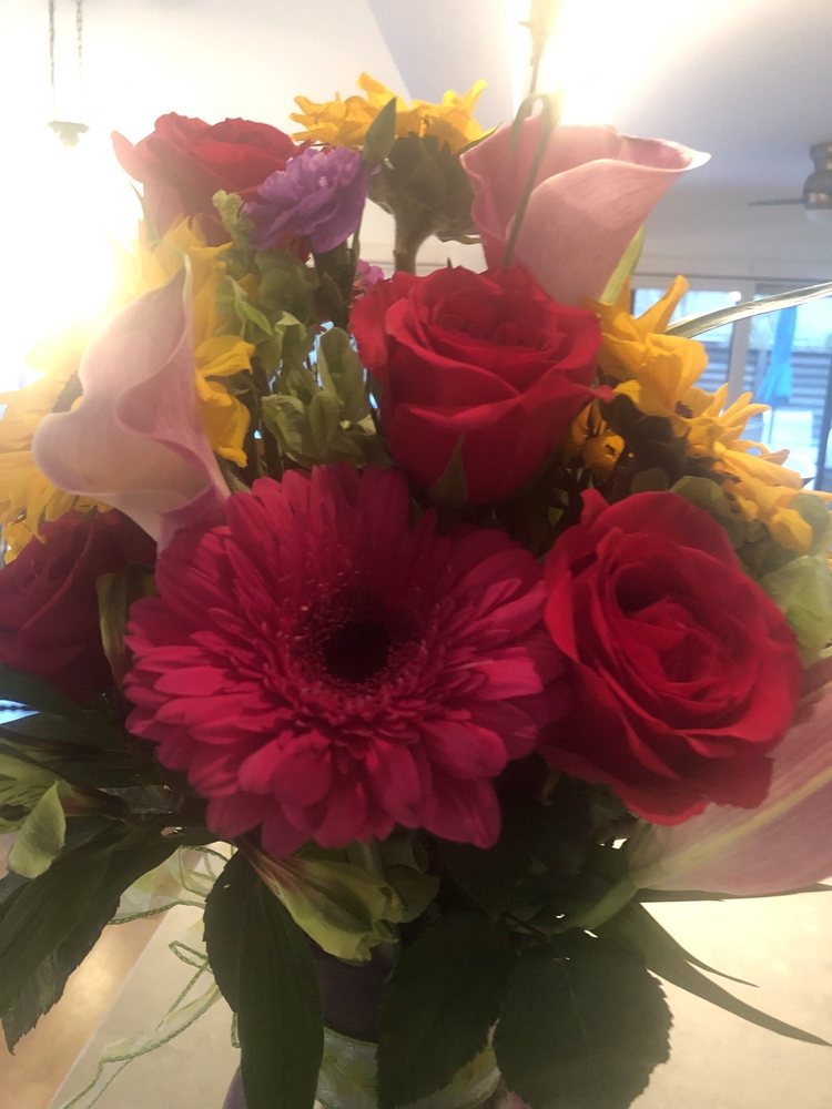 TOMS TOWERS FLOWERS Updated May 2024 32 Photos & 19 Reviews 235