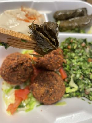 Hanna’s Middle Eastern Restaurant & Market by null