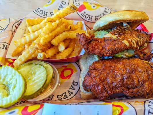 Dave's Hot Chicken by null