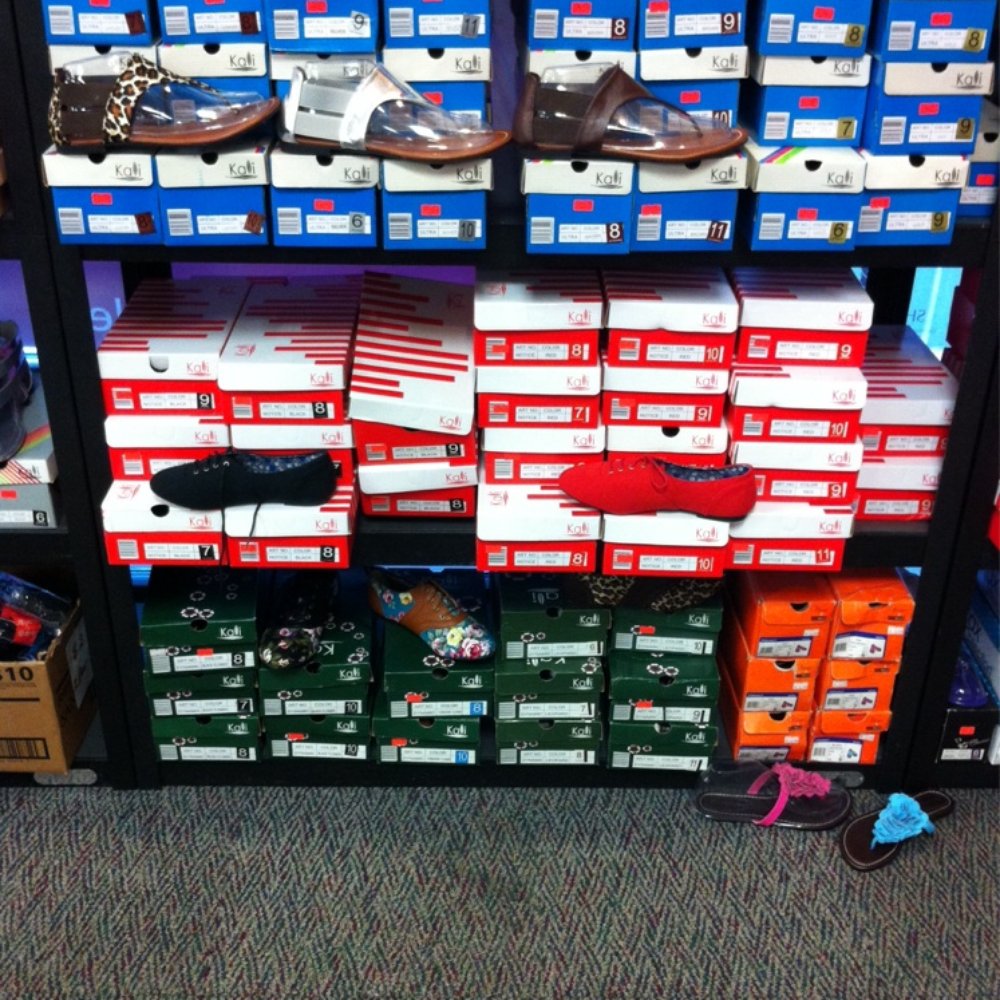 Beauty Outlet - Flats and sandals - Cosmetics & Beauty Supply Near Me - Jacksonville, Florida Beauty Outlet - Flats and sandals - Cosmetics & Beauty Supply Near Me - Jacksonville, Florida