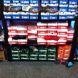 Beauty Outlet - Flats and sandals