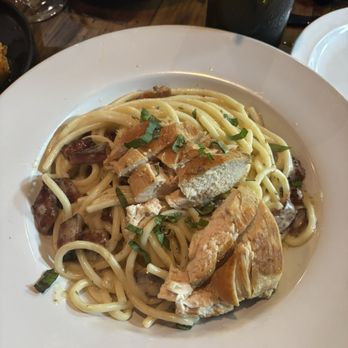 PI SOCIAL - Updated April 2025 - 110 Photos & 62 Reviews - 206 N Milam