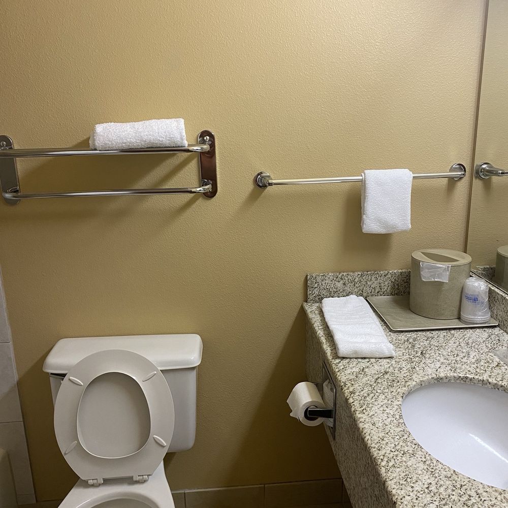Best Western Pendleton Inn - This is what was left for you to use. - Hotels Near Me - Pendleton, Oregon