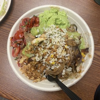 Just Salad - Chicken Fajita Bowl - Salad Near Me - Fairfield, Connecticut Just Salad - Chicken Fajita Bowl - Salad Near Me - Fairfield, Connecticut