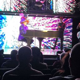 Elton Elton